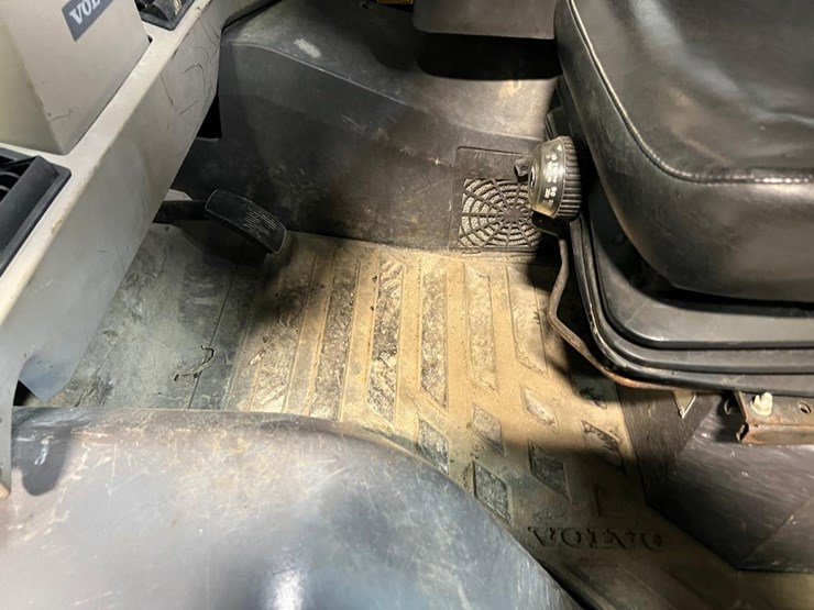 volvo-mc115c-image-23