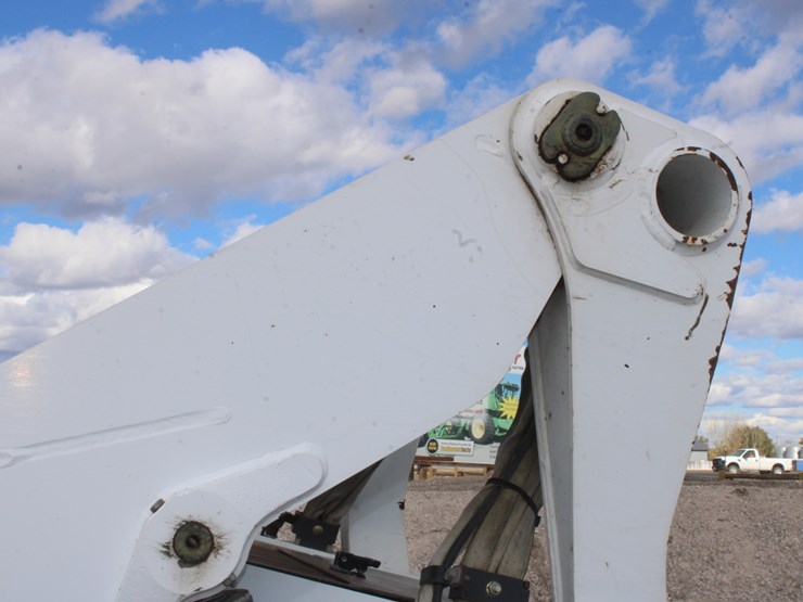 bobcat-t870-image-25