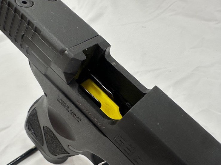 #2025-00037-•-taurus-g3c-pistol-image-33