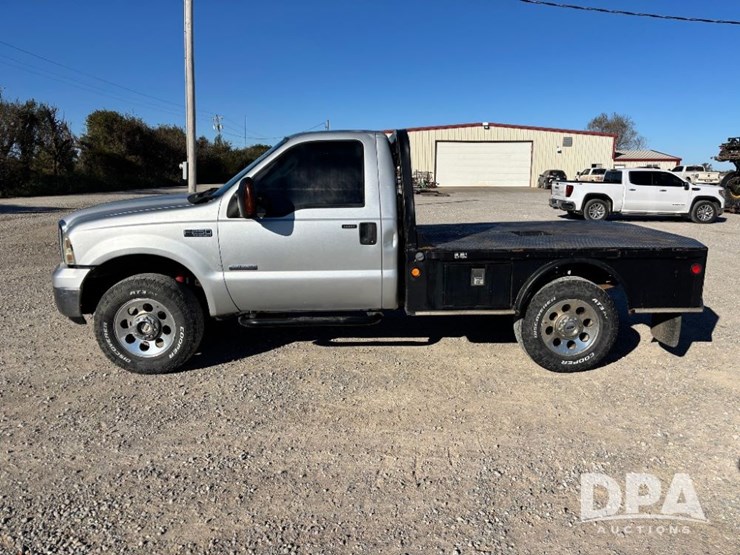 2006-ford-f350-xlt-image-13