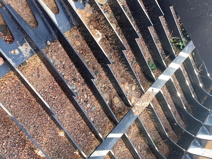 #4084-•-84"-skeletal-rock-grapple-bucket-attachment-image-13