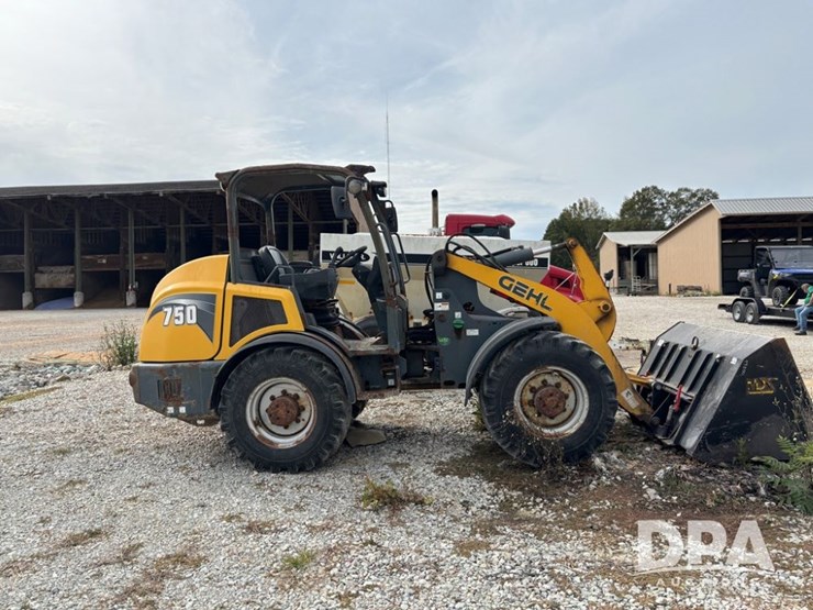 2018-gehl-750-image-6
