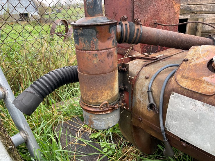 #9614-•-wisconsin-4-cylinder-engine-image-11