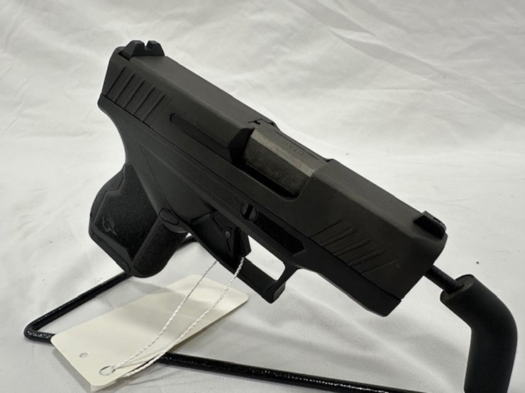 #2025-00065-•-taurus-gx4-pistol-image-11