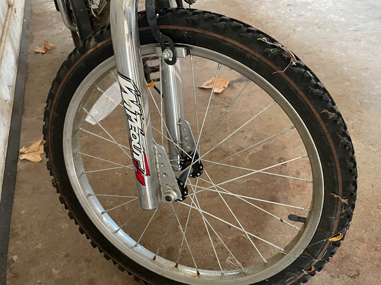 #6635-•-kids-bike-image-4