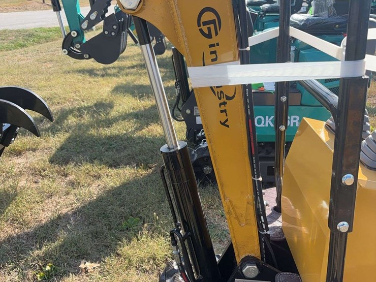 mini-excavator-h12r-image-14