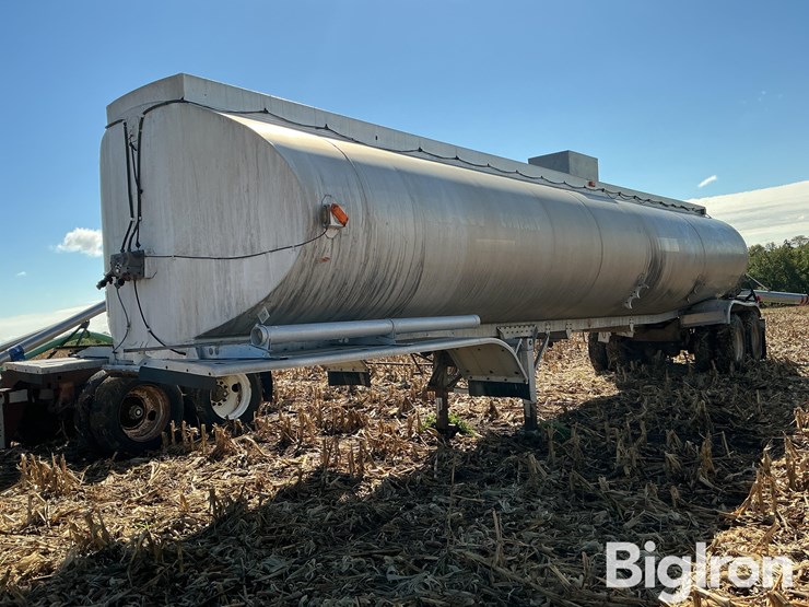 1969-trailmobile-trailer-image-1