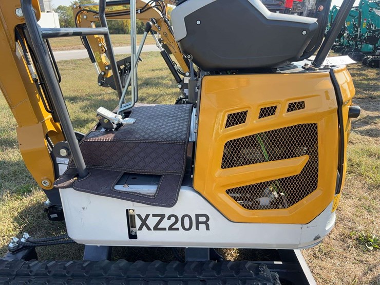 mini-excavator-xz20r-image-17