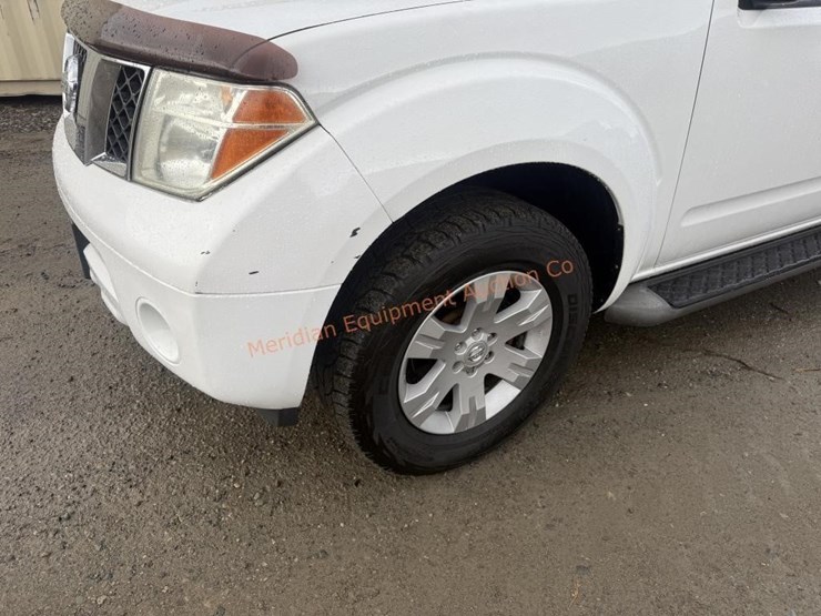 2005-nissan-pathfinder-le-image-12