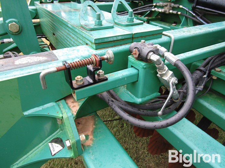 2015-great-plains-3500tm-image-13