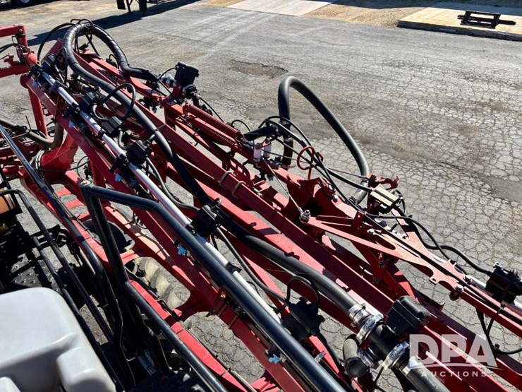 2020-case-ih-patriot-4440-image-99