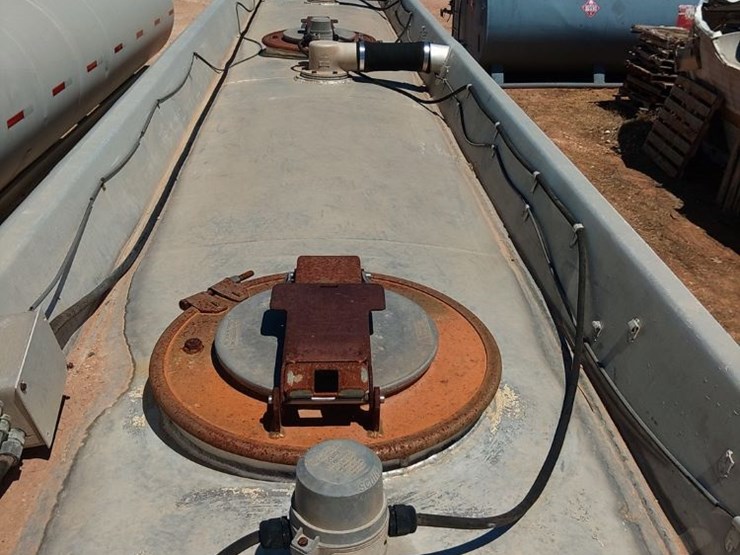 1974-trailmobile-trailer-image-7