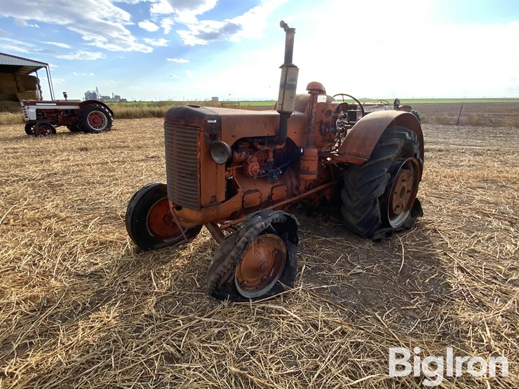 case-la-2wd-tractor-image-1