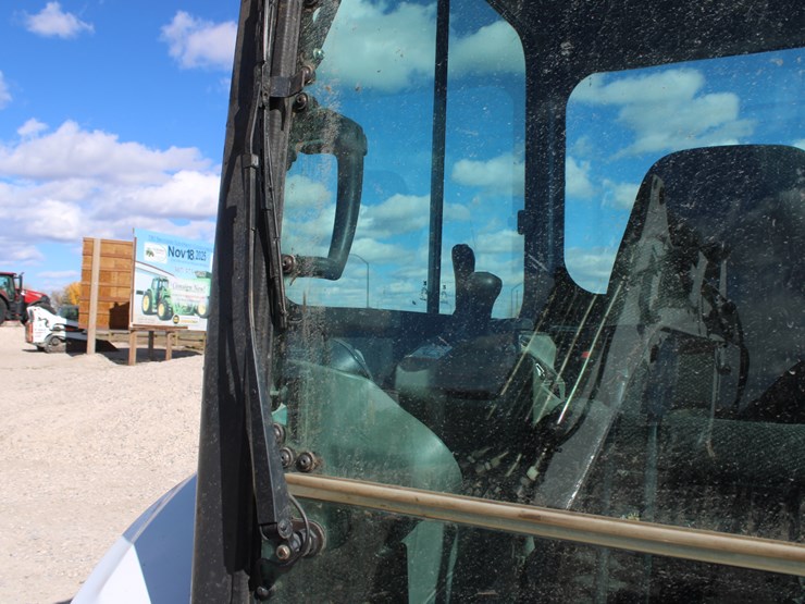 2016-bobcat-e32i-image-47