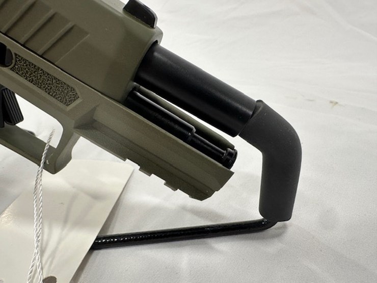 #2025-00062-•-taurus-gx4-pistol-image-32