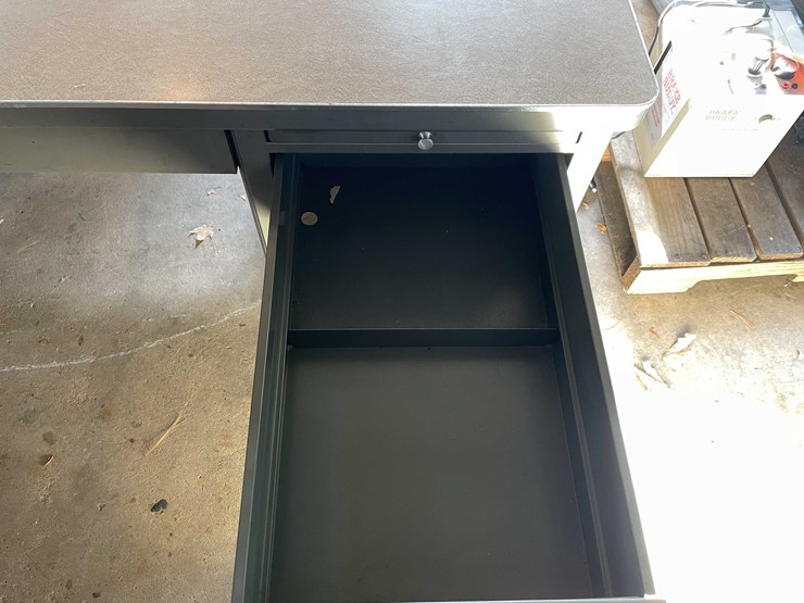 #6624-•-office-desk-image-27