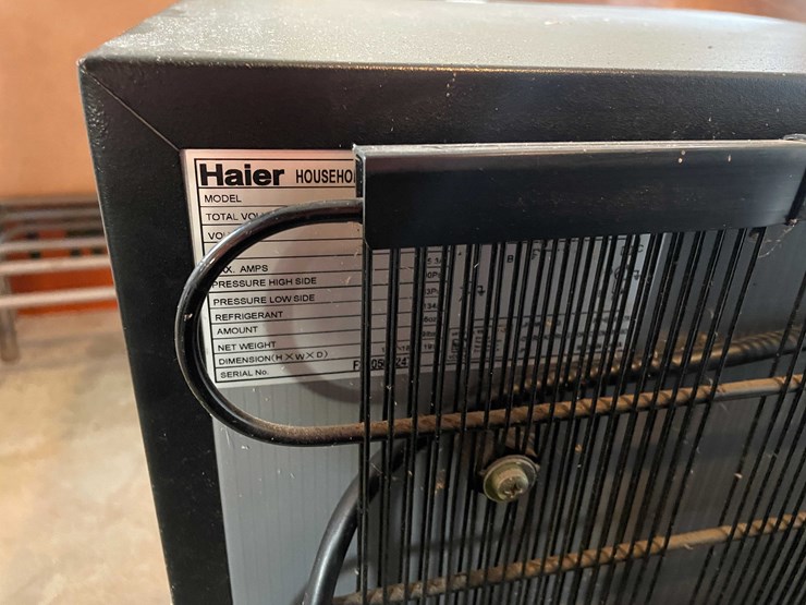 #6620-•-mini-fridge-image-7