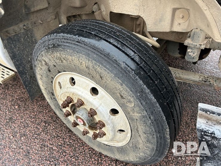 1992-international-9400-image-26