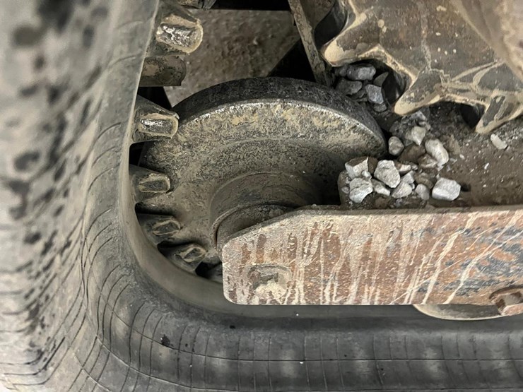 bobcat-t630-image-19