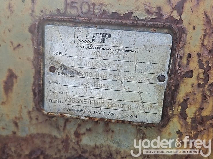 48"-bucket-to-suit-excavator-(damaged)-image-6