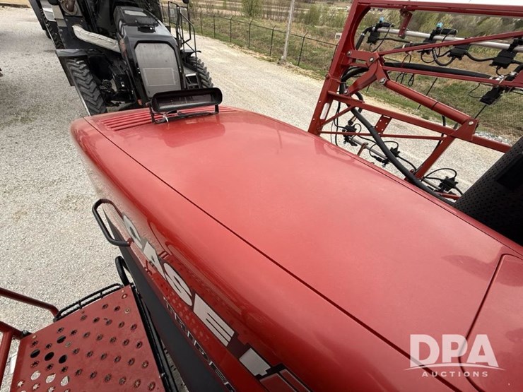 2020-case-ih-trident-5550-image-43