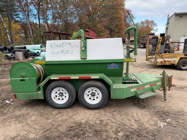 easy-lawn-l65-t/a-tow-behind-hydroseeder-image-6