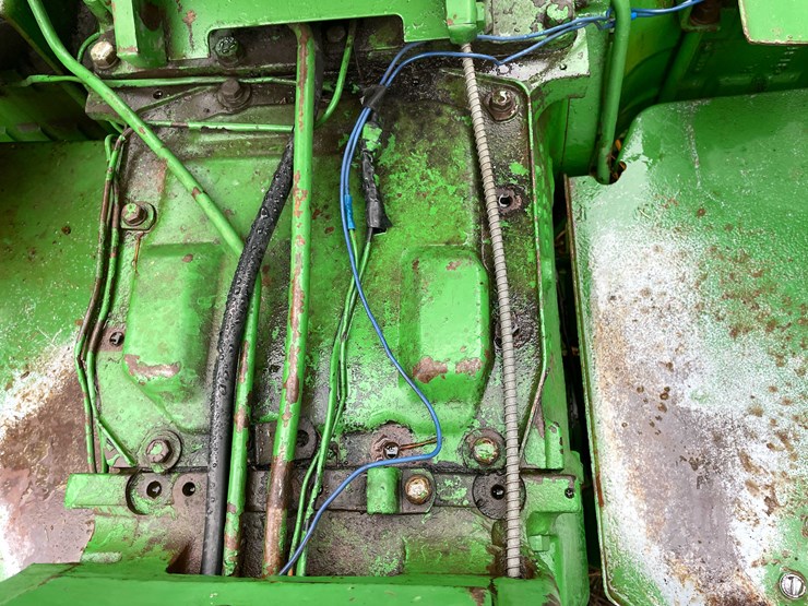 john-deere-3010-image-20