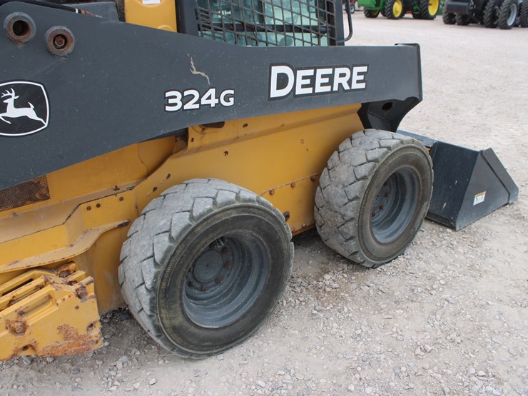 deere-324g-image-36