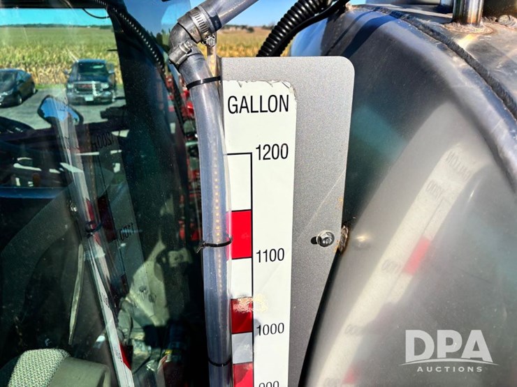 2020-case-ih-patriot-4440-image-95