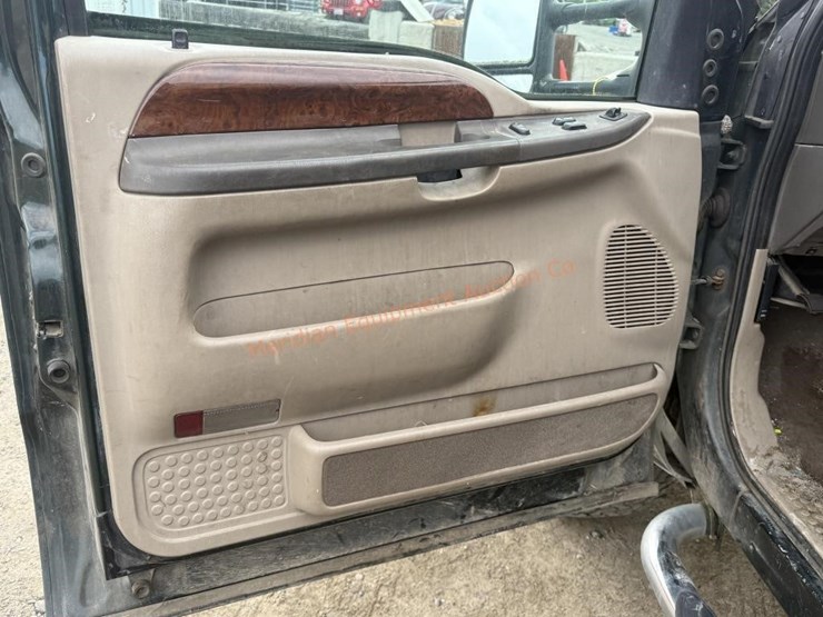 2002-ford-f350-image-30