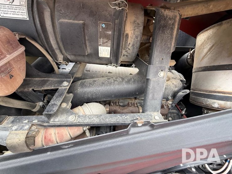 2020-case-ih-trident-5550-image-36