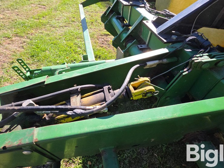 john-deere-7000-image-13