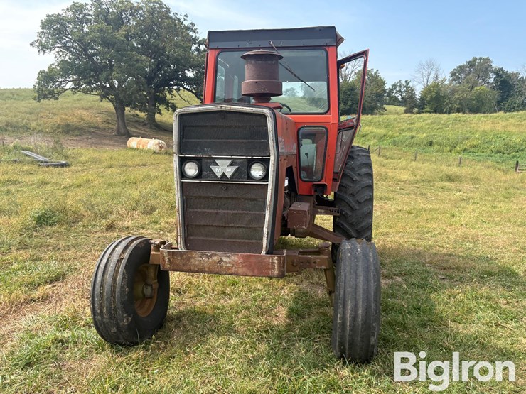 1977-massey-ferguson-1135-image-2