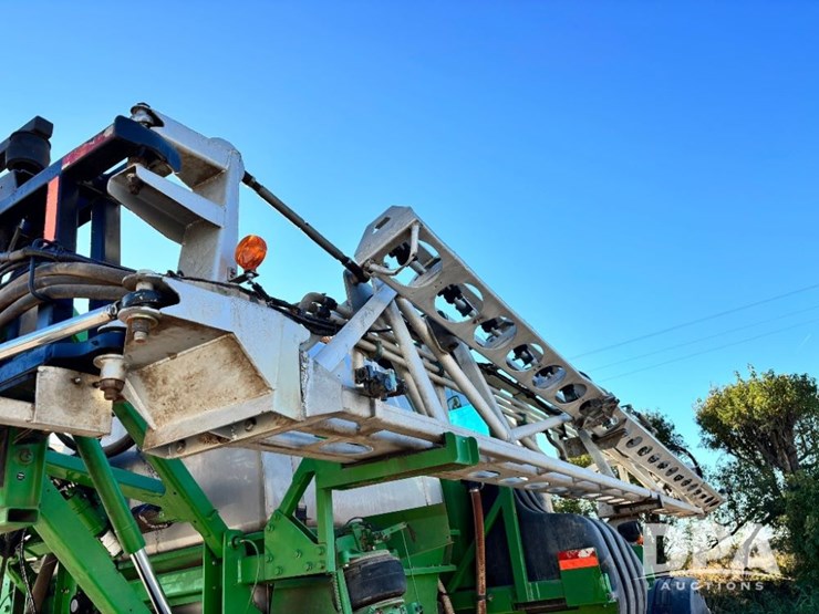 2013-john-deere-4830-image-95