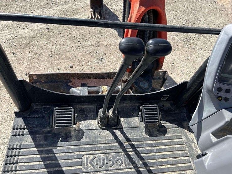2023-kubota-u27-4-image-9