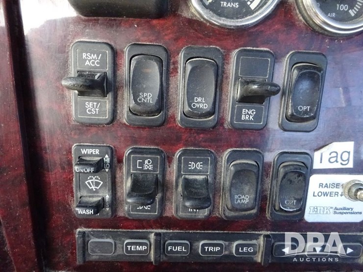 2016-freightliner-coronado-day-cab-glider-truck-(pz13982,-unit-720)-image-100