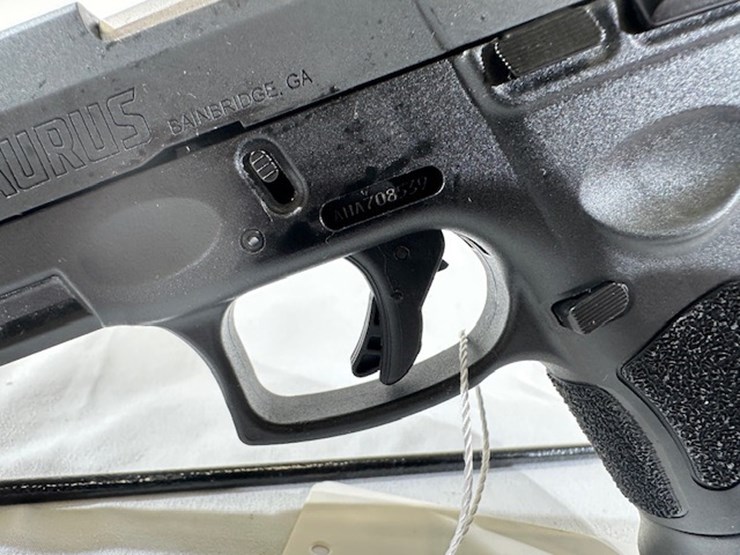 #2025-00068-•-taurus-g3c-pistol-image-14