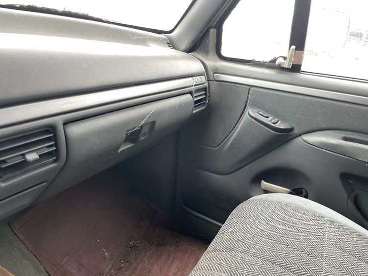 1992-ford-f150-xlt-image-55