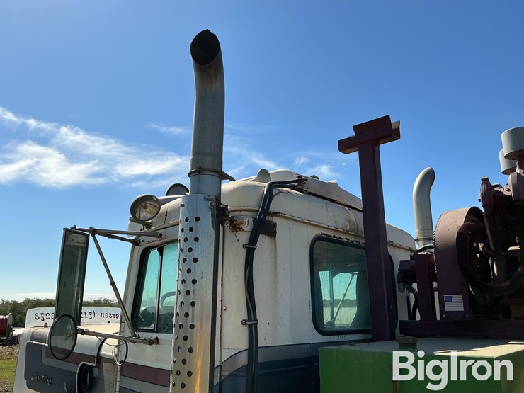 1979-john-deere-685-image-10