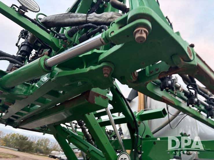 2018-john-deere-r4045-image-48