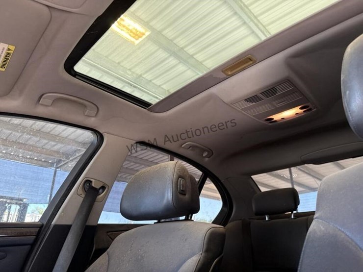 2008-bmw-528i-sdn-image-19