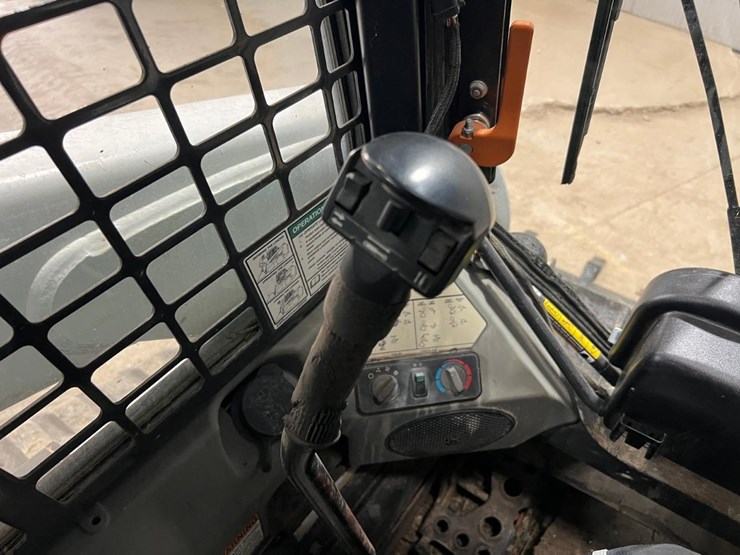 bobcat-t630-image-26