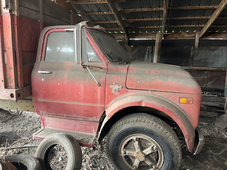 chevrolet-c60-image-1