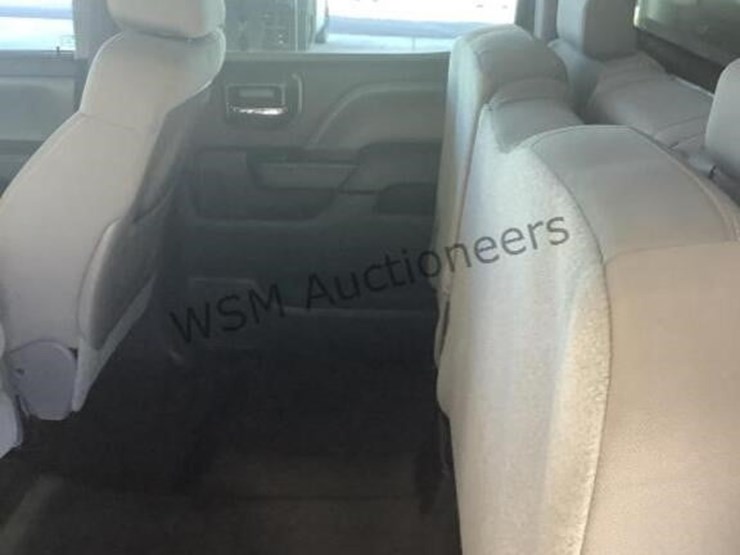 2015-chevrolet-silverado-1500-image-22