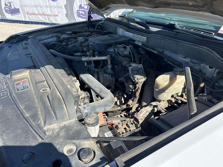 2016-chevrolet-silverado-2500-image-9