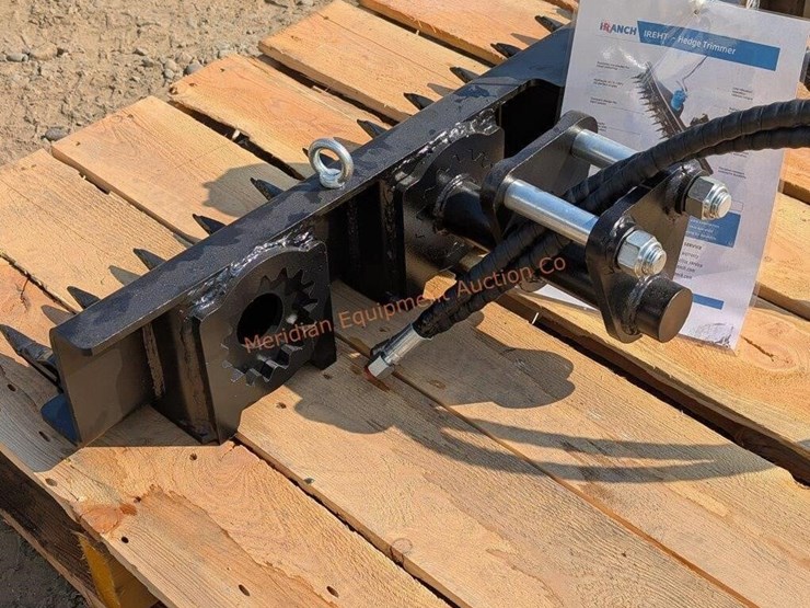 ir-mini-skid-steer-hedge-trimmer-image-5