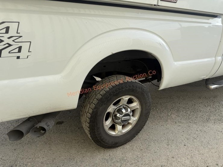 2015-ford-f350-xlt-image-26