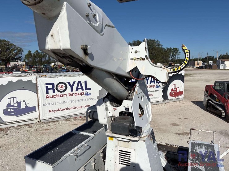 2013-international-workstar-7400-image-16