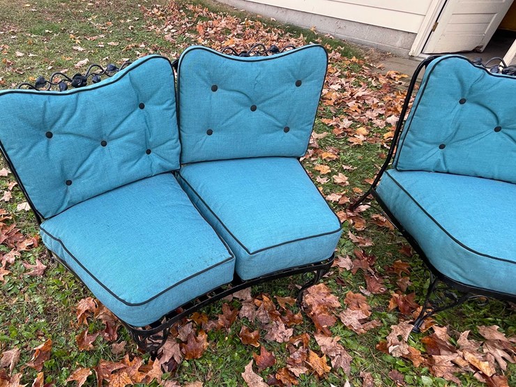 #6633-•-antique-iron-furniture-image-3