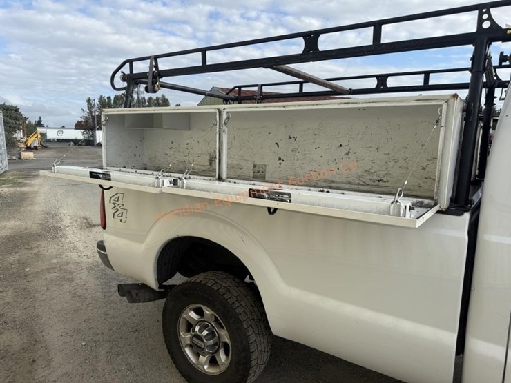 2015-ford-f350-xlt-image-27